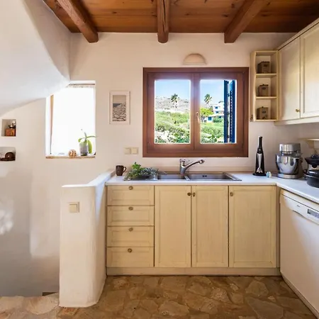 Blue Greens * Parikia (Paros)